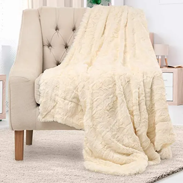 Everlasting Comfort Faux Fur Throw Blanket - Soft, Fluffy, Fuzzy, Plush, Thick, Minky Throws