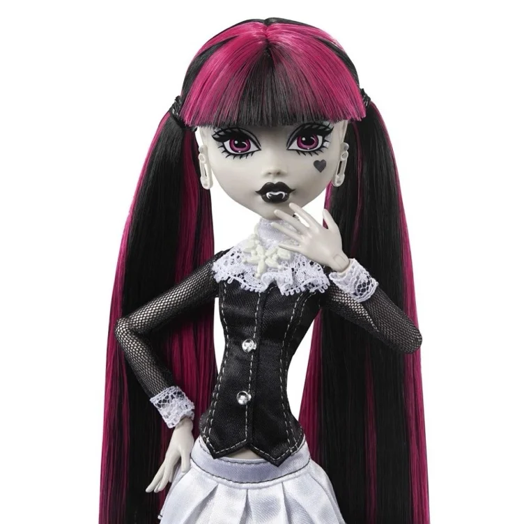 Monster High, Drama de película, Draculaura, en Blanco y Negro, para coleccionista, pósteres del tamaño de la muñeca y a tamaño Real, temática de película de Terror, HKN27 - Rosa - Drama Draculaura