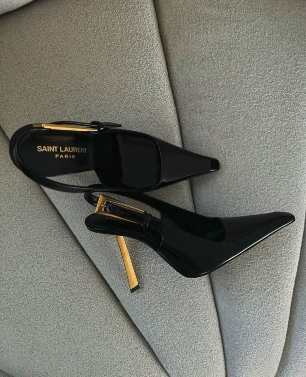 $399 my fav heels 💎🖤