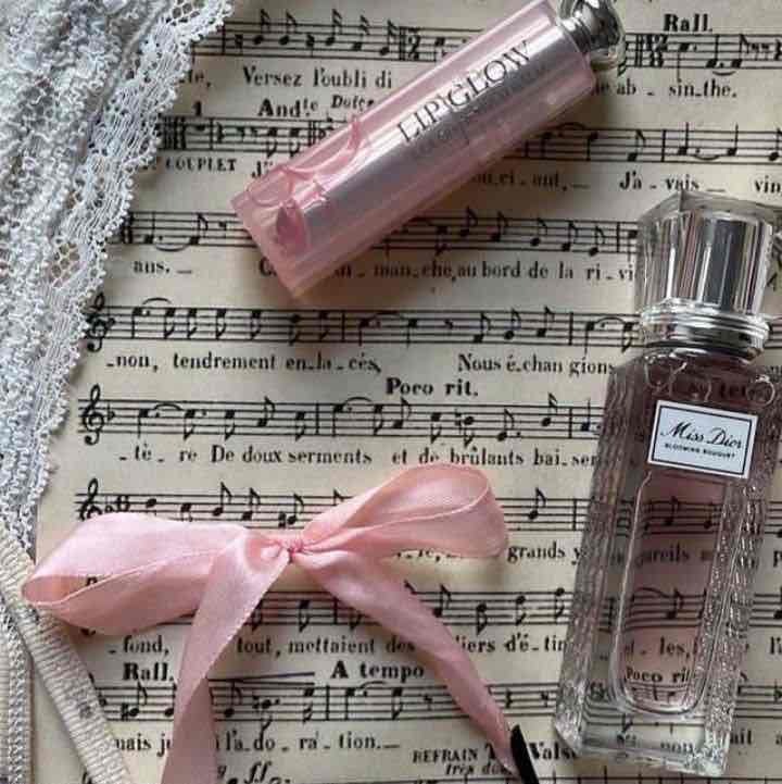 I want to be yours $100