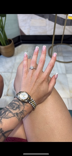 Nails 