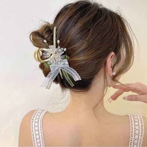 Dainty Floral Hair Claw Clip - 5