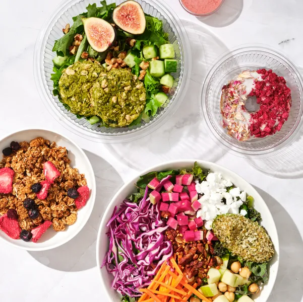 One Week of Sakara's Signature Nutrition Program 