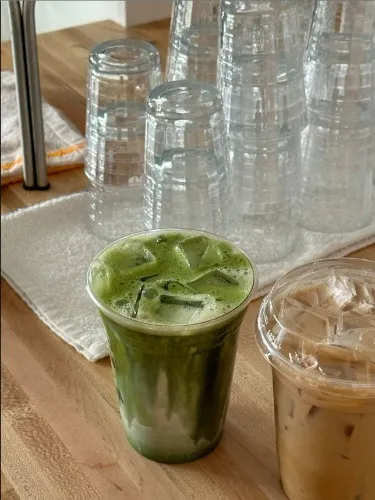 Iced (Matcha) Latte