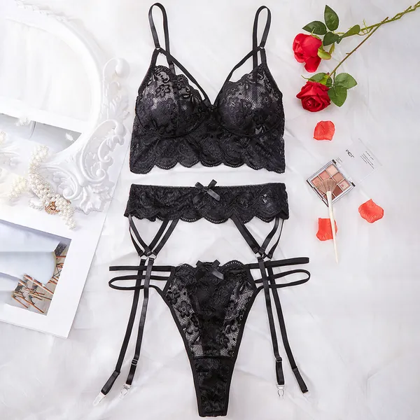 Plus Size Ultra Thin Lace Hollow Out Lingerie Set