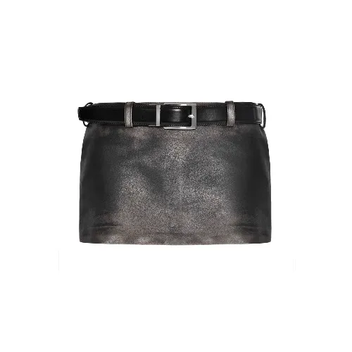 BUCKLE TWENTYTHREE SKIRT – Lado Bokuchava