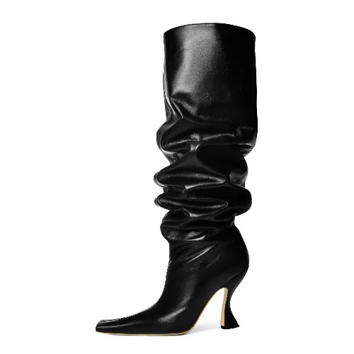 MOON BOOTS – Lado Bokuchava