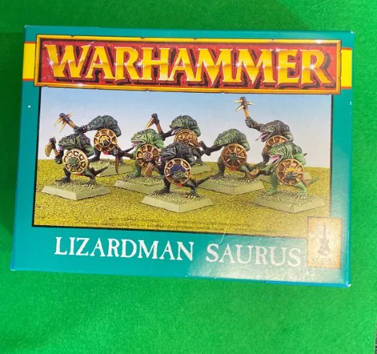 A unit of Saurus Warriors