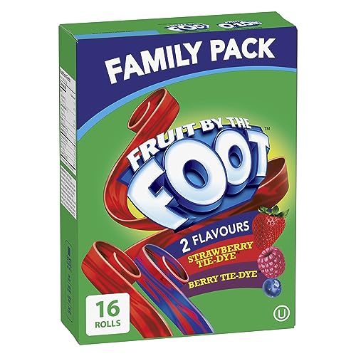 BETTY CROCKER FRUIT BY THE FOOT - FAMILY PACK - Strawberry and Berry Tie Dye Fruit Flavoured Snacks, 16 Rolls, 340 Grams - Strawberry - 16 Count (Pack of 1)