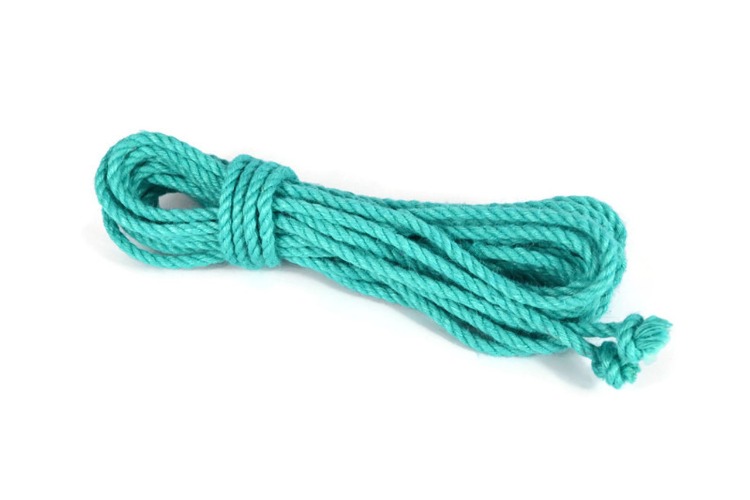 Turquoise dyed jute rope, single yarn, 6mm x 8m (26.25ft)