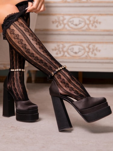 Sweetheart Ruffle Cuff Knee High Socks - Black / One Size