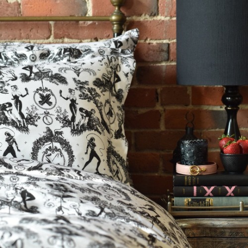 Naughty Toile Duvet Cover | Full/Queen