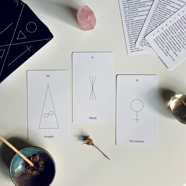 Minimalist Tarot Deck