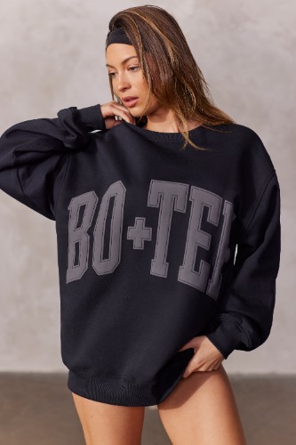 New Staples - Oversized Sweatshirt in Black | L/XL
