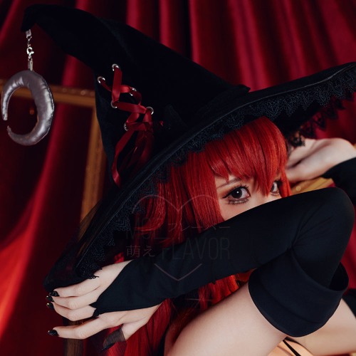 Blood Moon Witch Hat | Black