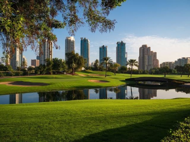 Round of golf ⛳️ $210