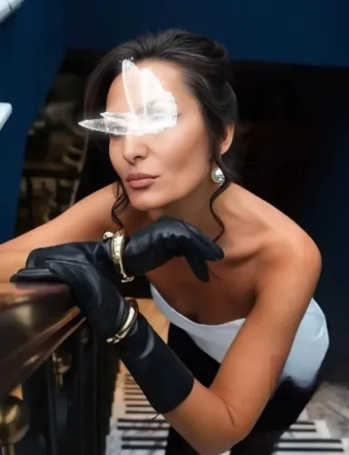 Sultanas piano lessons