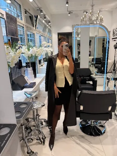 Hair treatment for Sultana 