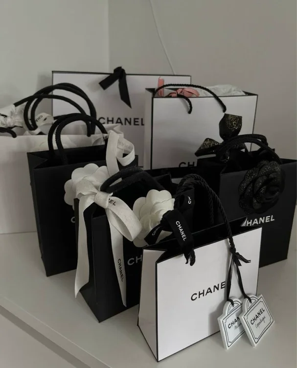 SHOPPING 🛍️