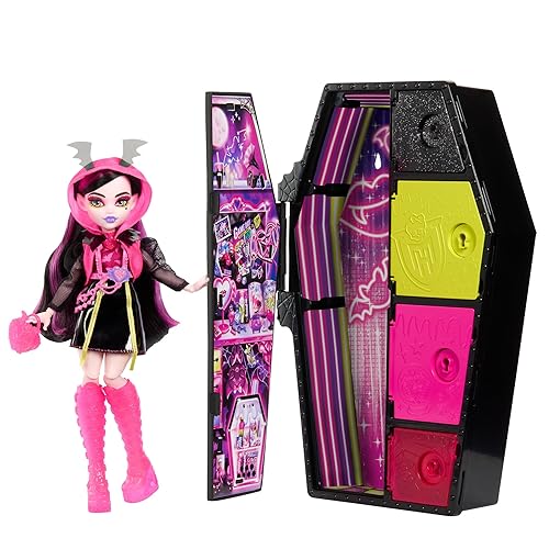 Monster High Skulltimate Secrets Neon Frights Doll & Accessories, Draculaura with Dress-Up Locker & 19+ Surprises - Draculaura