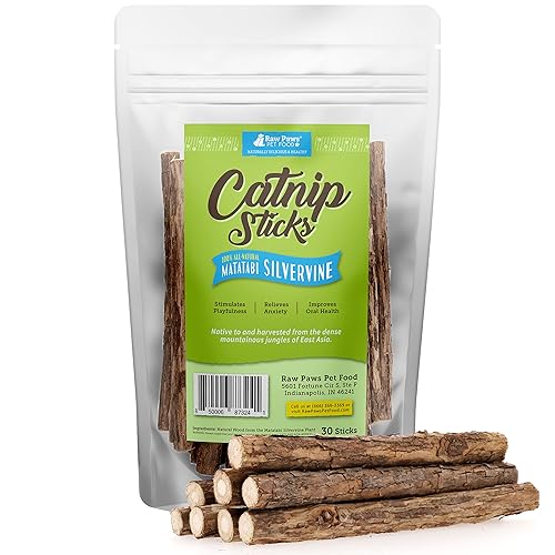 Raw Paws Silvervine Sticks, 30 ct - Silvervine Cat Toys for Indoor Cats - Catnip Sticks - Matatabi Cat Chew Stick - Silvervine for Cats, Silver Vine Sticks Cat Kicker Toy, Cat Toy Silvervine