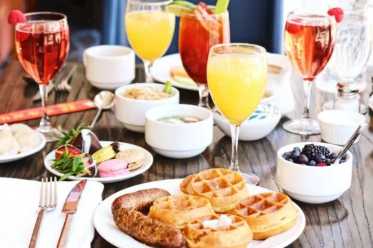 Brunch with friends 😍