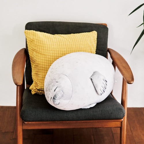 Yuki-Chan Plushie "Japan's Roundest Seal" - XL (Extra Chonky) - Arare-Chan (White) / 24″ / 60 cm