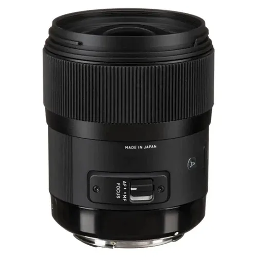 A 35mm camera lens 🤩