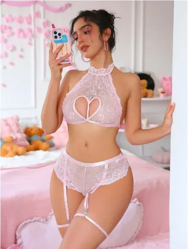 Sensual Lace Lingerie - PetitDoll