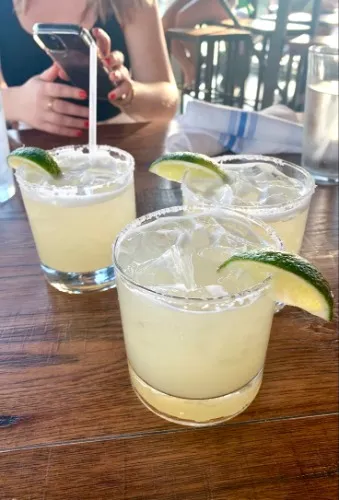 Happy Hour Drinks with the bestie