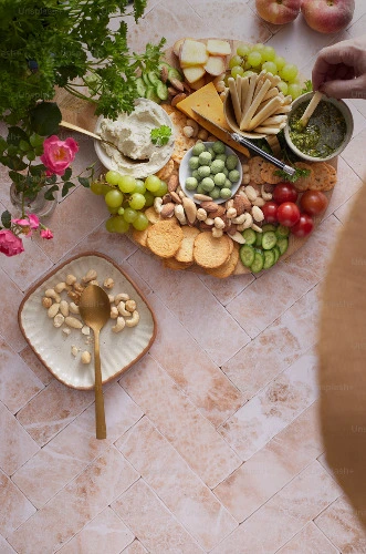 Farmers Market (Weekly)