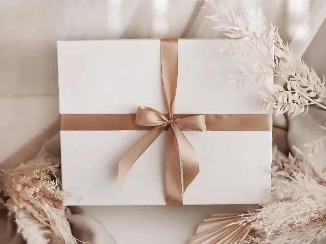 Medium Gift / Średni prezent