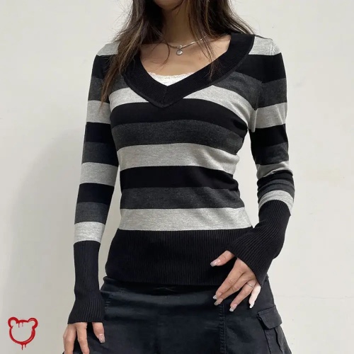 Monochrome V-Neck Striped Sweater - Stripe / S