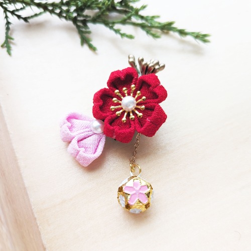 Sakura Petals Hair Clip - Red