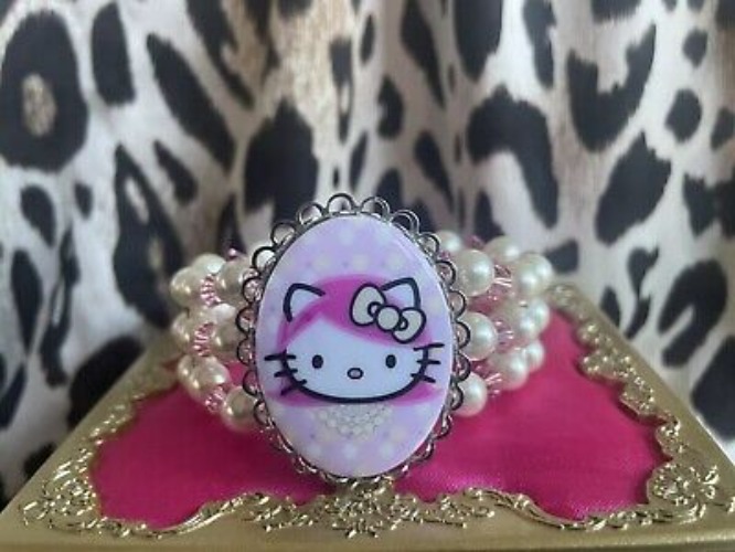 Tarina Tarantino Vintage Pink Head Hello Kitty Pearl Swarovski Crystal Bracelet  | eBay