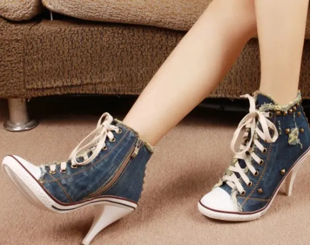 Canvas Zip-up High Heels | Sky Blue