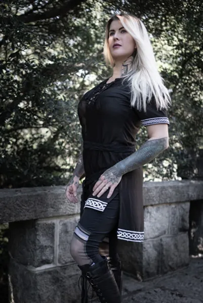 Faeweave Tunic - Black