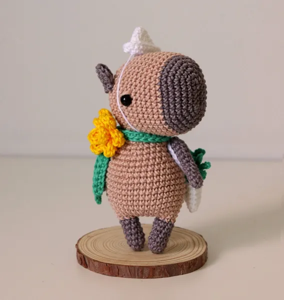 Bruna the capybara - crochet amigurumi pattern by Maria Handmade Design