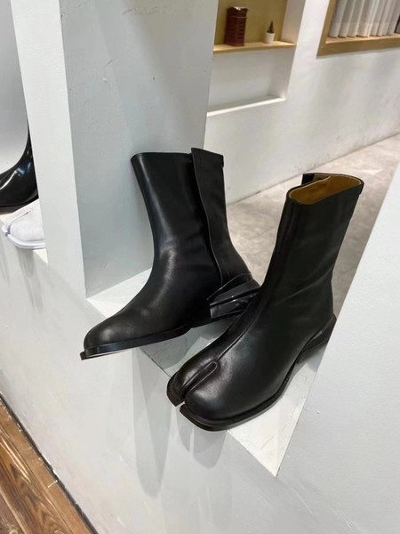 Air cushion heel Tabi Split-Toe Cowhide Leather Boots,Tabi split-toe  Mary Jane flats,  Men's Women’s  Heel Split-Toe Boots.