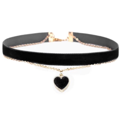 Black Heart Choker for Women Girls Multi-layered Velvet Choker Necklaces for Women Teen Girls Love Heart Collar Choker