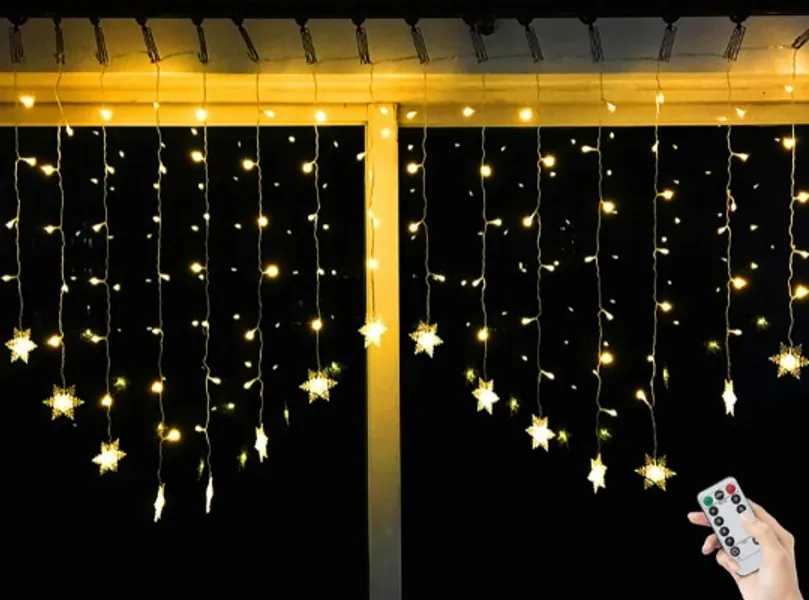 BLOOMWIN 2x1M Schneeflocken Lichtervorhang Warmweiß, USB Weihnachtesbeleuchtung 8Modi Lichterkettenvorhang 104LEDs Stimmungslichter für Balkon, Fenster, Hochzeit, Weihnachten IP44 Lichterkette