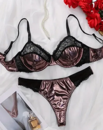 Elegant lace bra set