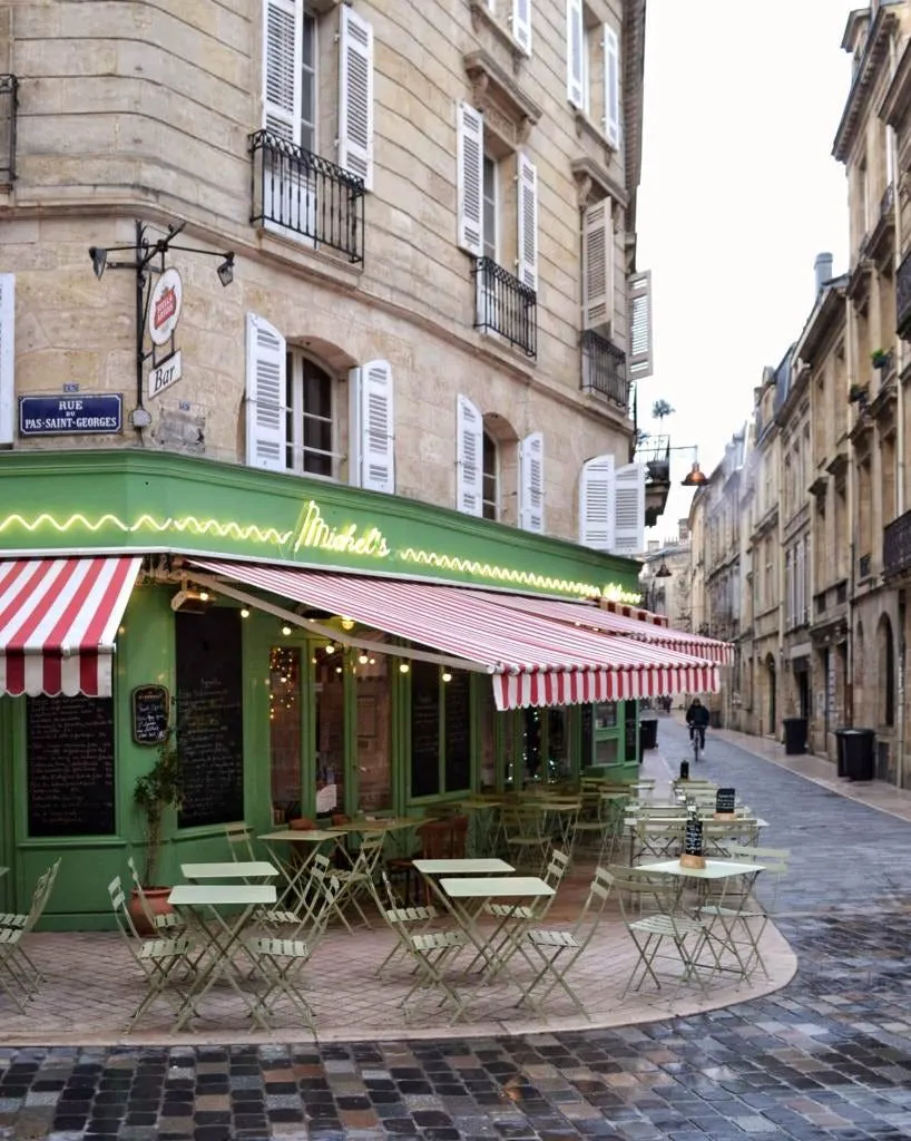 Lunch with a Girlfriend
