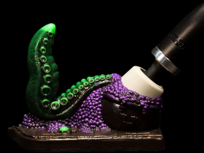 The Hexxus Wand Grinder