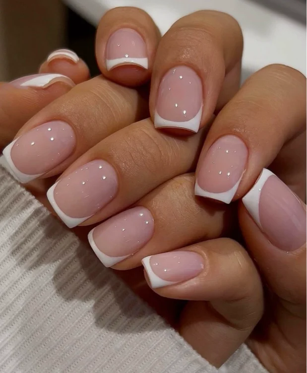 Pay for my manicure 💅