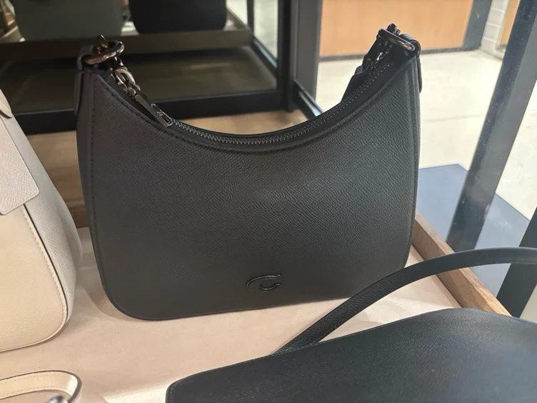 Crossgrain Hobo Coach