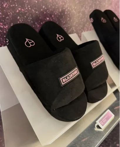 [DEADLINETOUR] BLACKPINK ROOM SLIPPERS