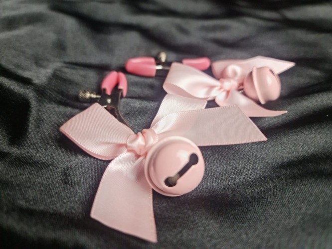 BDSM Nipple clamps with bows and bells, cute, little, pet - Pink