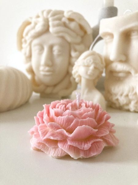 Peony Candle I Flower Candle I Bicolor Candle I Peony Candle with Icing I Blossom Candle I Handmade I Shaped Candle I Sculptural CandleI Soy