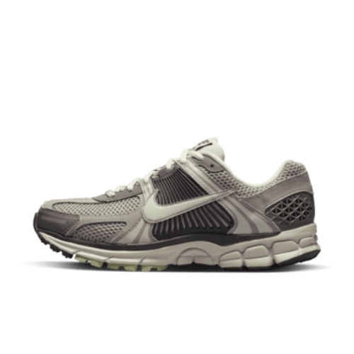 Nike Zoom Vomero 5 Women's Shoes